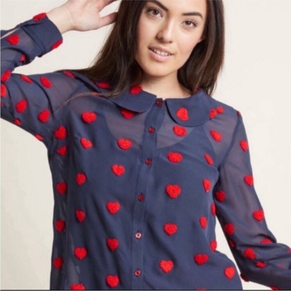 Modcloth Blouse Size 2X Sheer Navy with Red Hearts, CUTE TOP! Peter Pan Collar